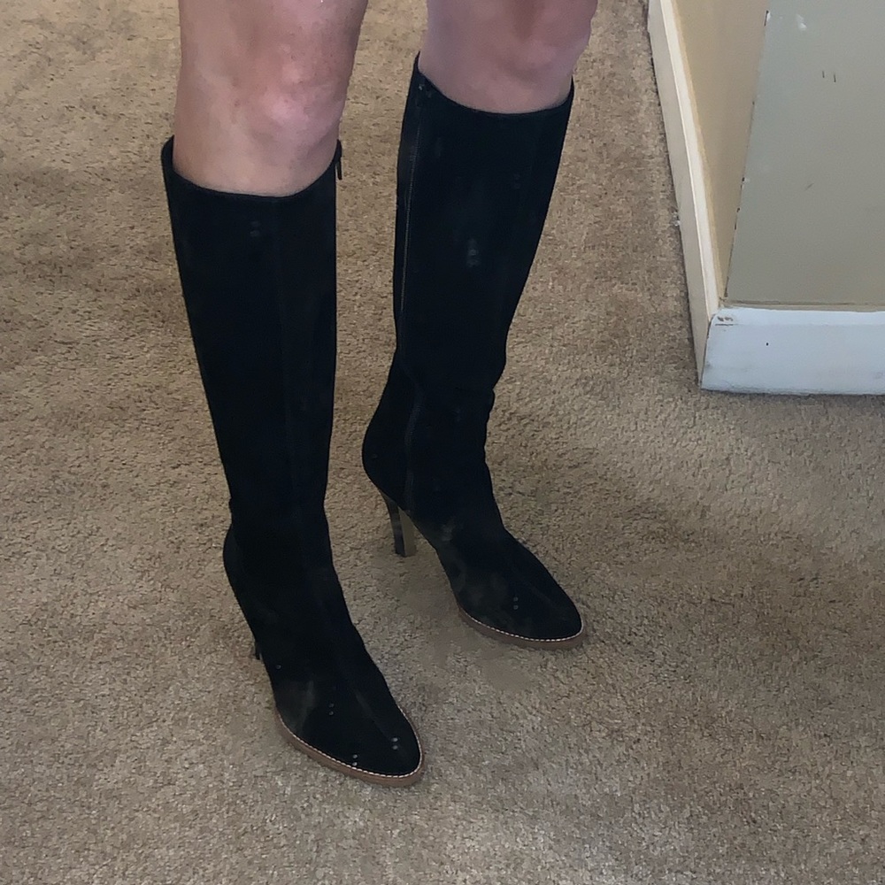 Van Eli, to the knee suede boots